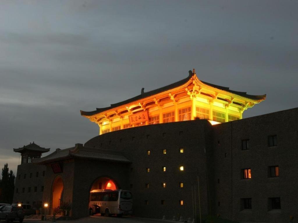 The Silk Road Dunhuang Hotel Exterior photo