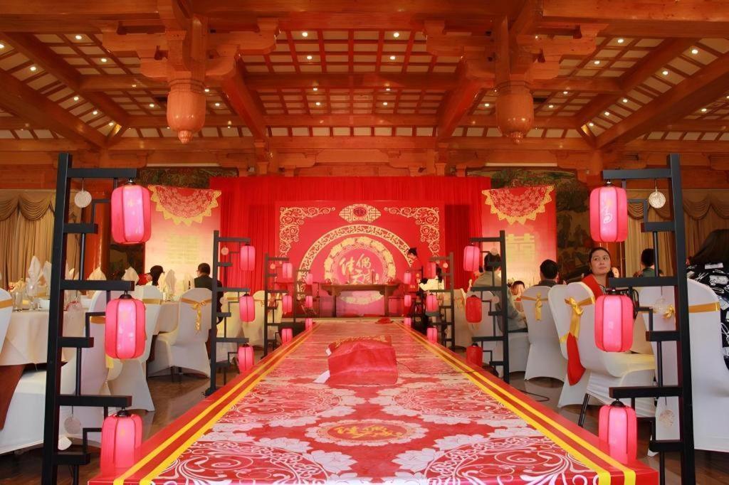 The Silk Road Dunhuang Hotel Exterior photo