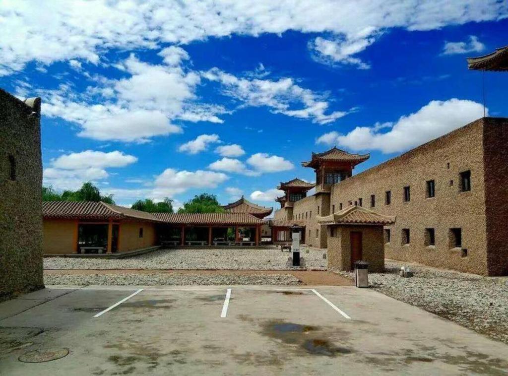 The Silk Road Dunhuang Hotel Exterior photo